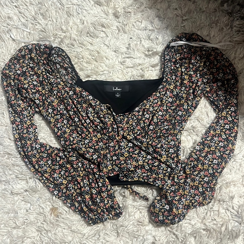 Floral long sleeve crop top